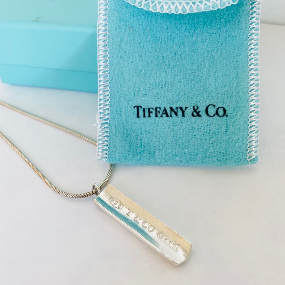 Tiffany’s 1837 Bar Pendant & Chain
